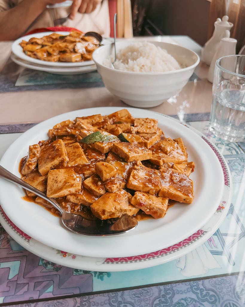 A plate of vegan tofu curry at Shanghai in Akureyri.